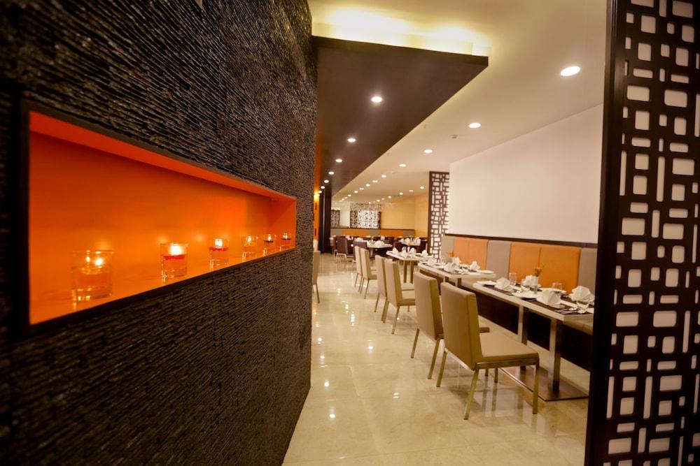 Astoria Hotels Madurai Extérieur photo