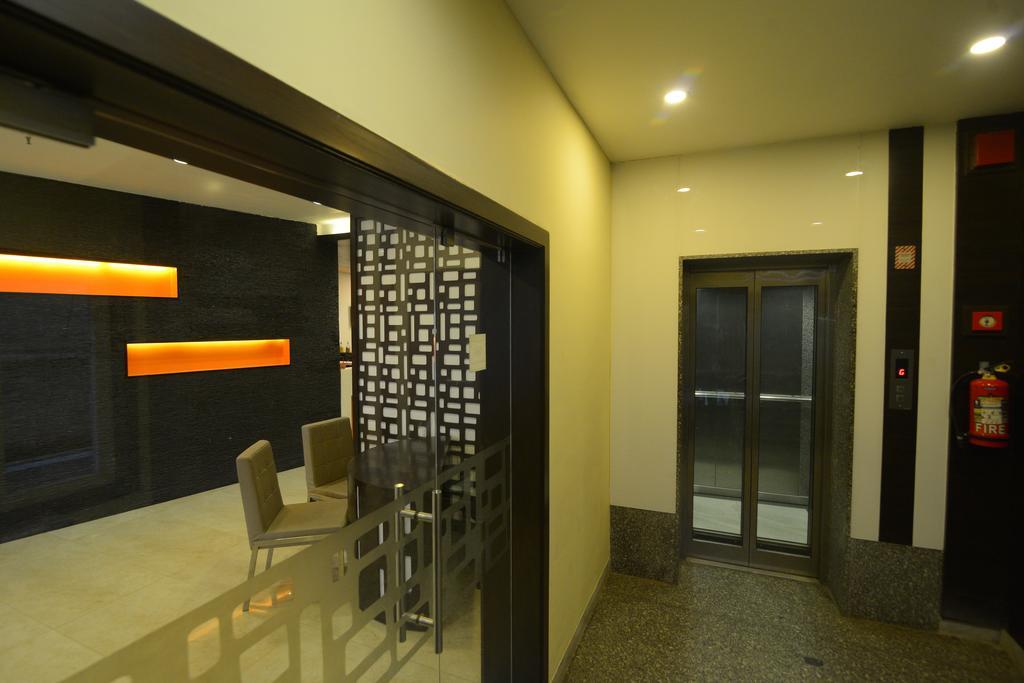 Astoria Hotels Madurai Extérieur photo