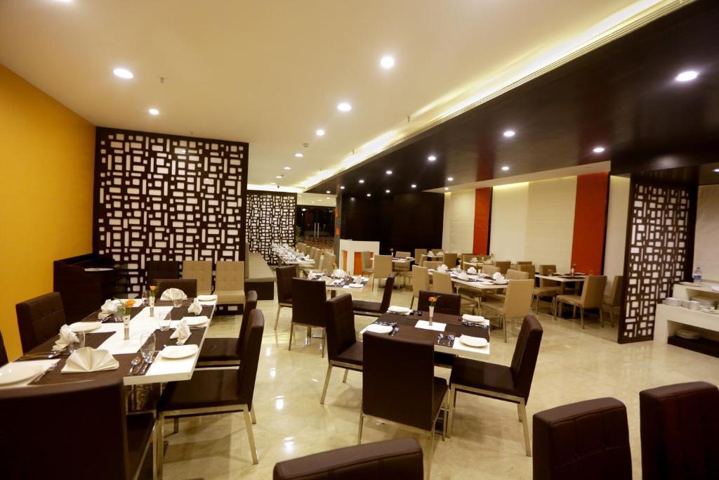 Astoria Hotels Madurai Extérieur photo